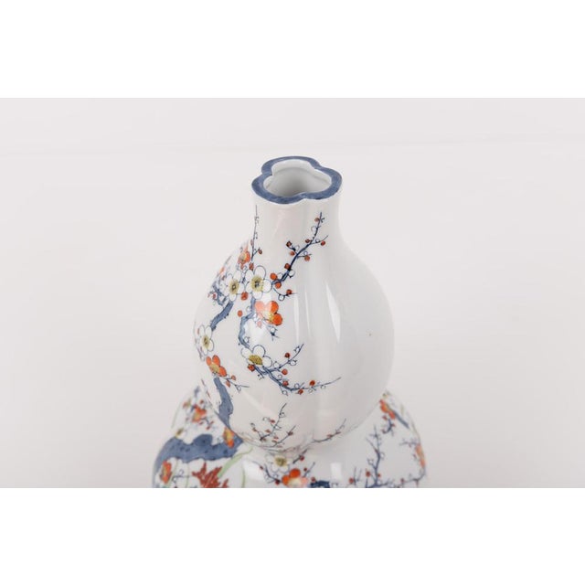 Chinese Doucai Double Gourd Vase For Sale - Image 3 of 7