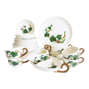 1940s Metlox California Ivy Poppytrail China Collection, 24 Pieces
