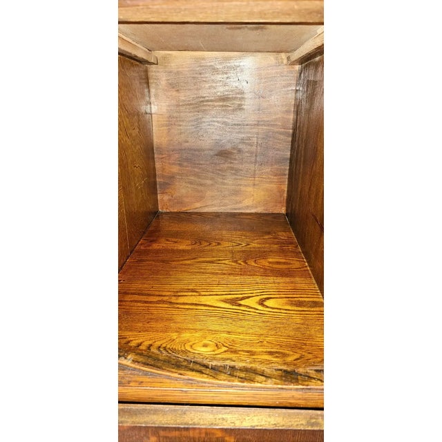 Antique Victorian Quarter-Sawn Tiger Oak Buffet Sideboard With Beveled Mirror and Lion Paw Feet on Casters For Sale - Image 15 of 18