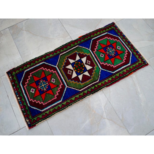Hand Knotted Oushak Rug. Colorful Rug, Bath Mat, Laundry Decor 1'5" X 3' For Sale - Image 4 of 9