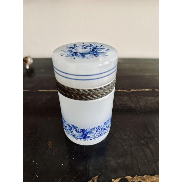 Late 19th Century Light Grey Opaline Glass Box with Blue Floral Enamel Decoration, 1890s For Sale - Image 5 of 18