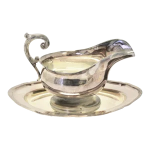 Webster Wilcox International Silver Co. Silverplated Sauce/Gravy Boat With Attached Under Plate