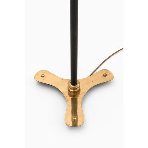 Floor Lamp in Brass and Lacquer from Josef Frank, 1950s For Sale - Image 3 of 10