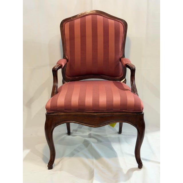 French Late 20th Century Pair of Beverly Furniture Louis XV Style Mahogany Armchairs For Sale - Image 3 of 10