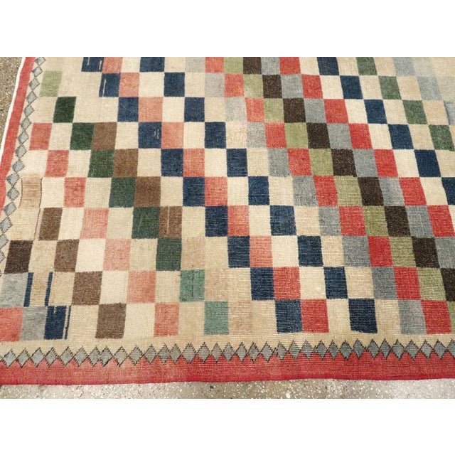Textile Galerie Shabab Collection Mid-20th Century Handmade Turkish Anatolian Small Room Size Carpet For Sale - Image 7 of 10