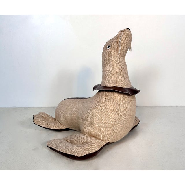 Bauhaus Large Therapeutic Seal in Jute by Renate Müller for H.J. Leven Kg, 1960s For Sale - Image 3 of 18