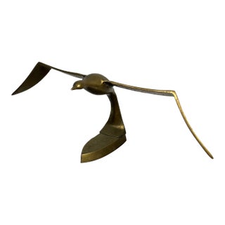 Vintage Mid-Century Modern Brass Flying Seagull Sculpture Solid Brass For Sale