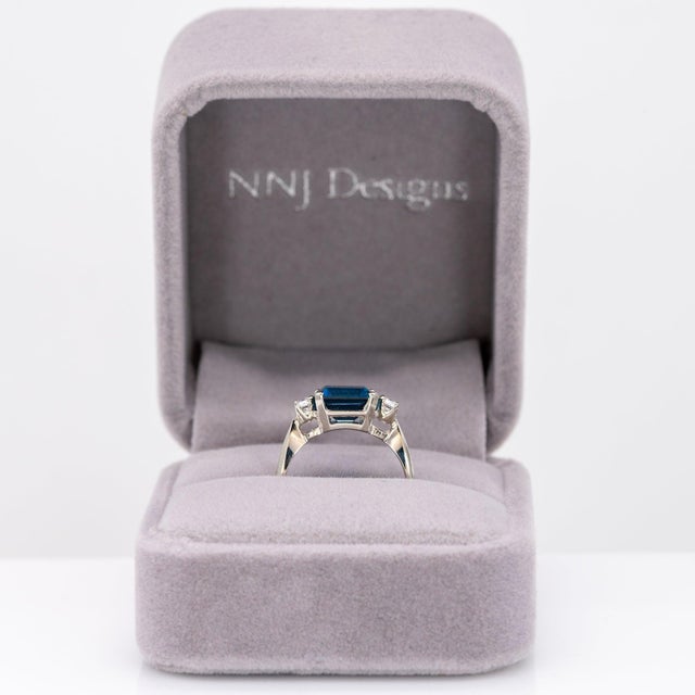 4Ct London Blue Topaz Estate Ring With Natural Diamond Accents: Solid 10k Gold, Size 6.75 For Sale - Image 4 of 9