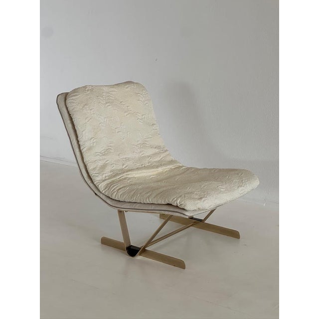 Armchair: 80 x 68.5 cm, backrest height 83 cm, seat height 41 cm Pouffe: 67 x 54 cm, pouffe height 40 cm