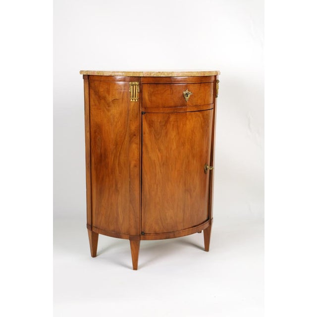 Early 19th Century Empire Demi Lune Dresser in Walnut, 1810 For Sale - Image 5 of 12