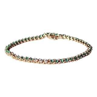 Vintage 14k Yellow Gold Natural Emerald & Diamond Tennis Bracelet For Sale