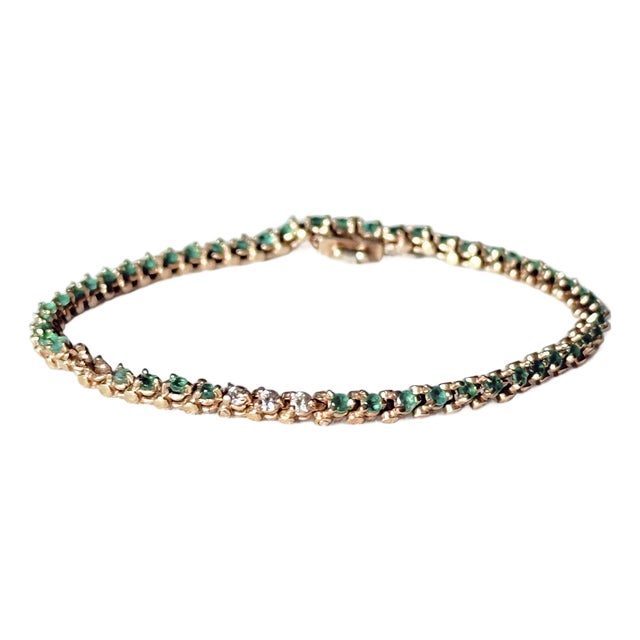 Vintage 14k Yellow Gold Natural Emerald & Diamond Tennis Bracelet For Sale