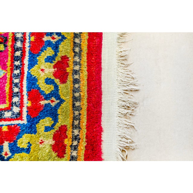 Vintage Middle Eastern Rug, 1950s, in Flawless conditions. Designed 1950 to 1959