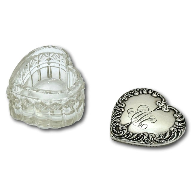 1900 - 1909 Beautiful Antique Hand Cut Crystal & Sterling Silver Victorian Sweetheart Trinket Box - Circa 1900 For Sale - Image 5 of 12