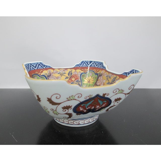 Ceramic Japanese Imari Arita Yaki Kisen Kiln Vivid Gokunishiki Porcelain Square Bowl For Sale - Image 7 of 11