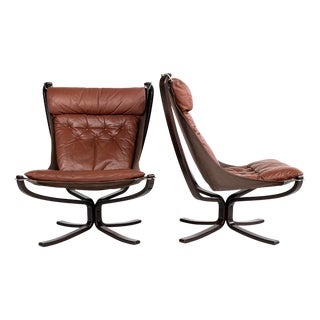 Vintage Highback Falcon Chairs in Cognac Leather by Sigurd Ressell for Vatne Møbler, 1970s, Set of 2 For Sale