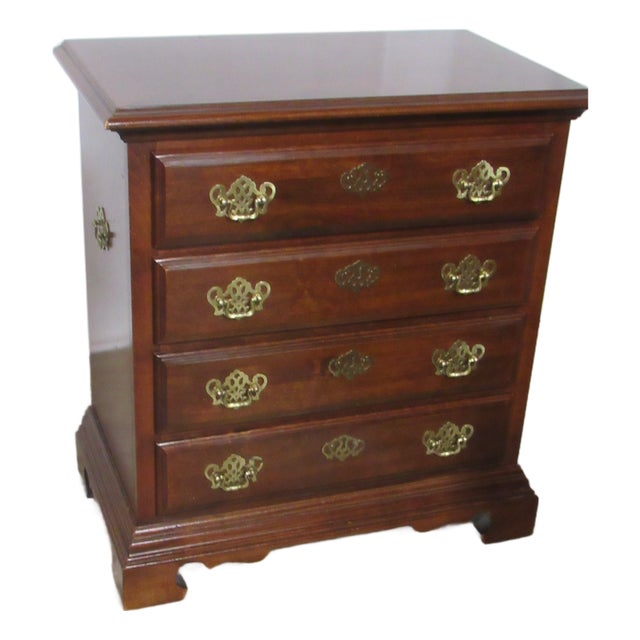 1980s American Drew Cherry Nightstand Table Designer For Sale