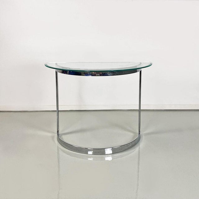 1970s French Semicircular Consoles in Chromed Steel and Bellied Glass, 1970s, Set of 2 For Sale - Image 5 of 16