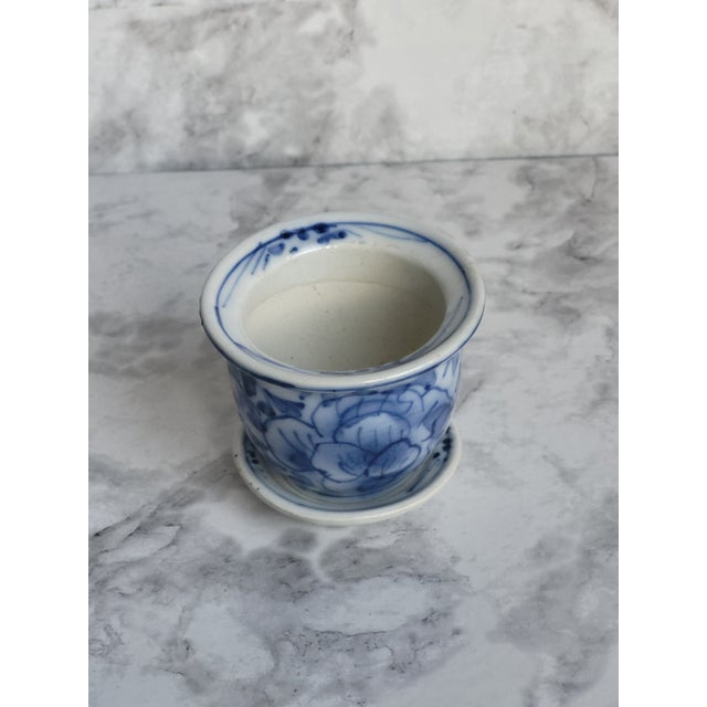 Mid-Century Modern 1980s Blue and White Flowers Porcelain Planter For Sale - Image 3 of 13