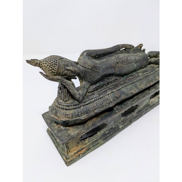 Mid 19th Century 19th Century Thai Bronze Reclining Buddha Statue For Sale - Image 5 of 7