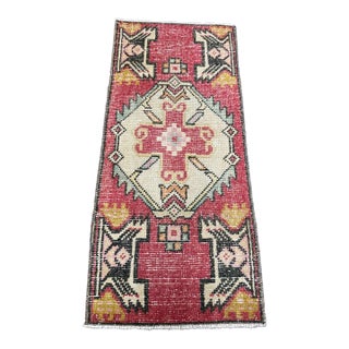 Turkish Yastik Rug 1'4" x 3' For Sale