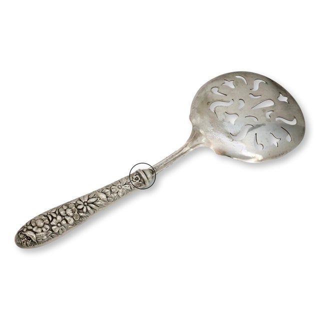 Mid 20th Century Sterling Silver Repoussé Handle Tomato Server For Sale - Image 5 of 5