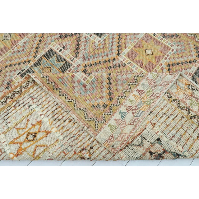 Mid 20th Century Denizli Natural Colored Kilim Rug For Sale - Image 4 of 13