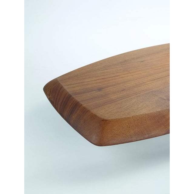 1960s Mid-Century Modern Cutting Board in Teak, 1960s For Sale - Image 5 of 12