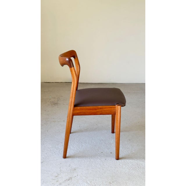 Teak Dining Chairs with Rosewood Joint Detail attributed to H.W. Klein for Bramin, 1960s, Set of 6 For Sale - Image 6 of 18