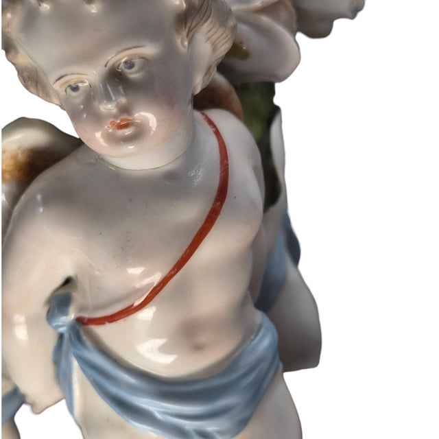 German Sitzendorf Porcelain Cherub Egg Vase, 1902 For Sale - Image 9 of 11
