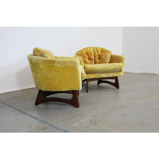 Mid-Century Modern Pair of Mid Century Modern Barrel Back Club Chairs by Adrian Pearsall for Craft Associates For Sale - Image 3 of 4