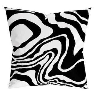 Trama Cushion in Black and White Curves For Sale