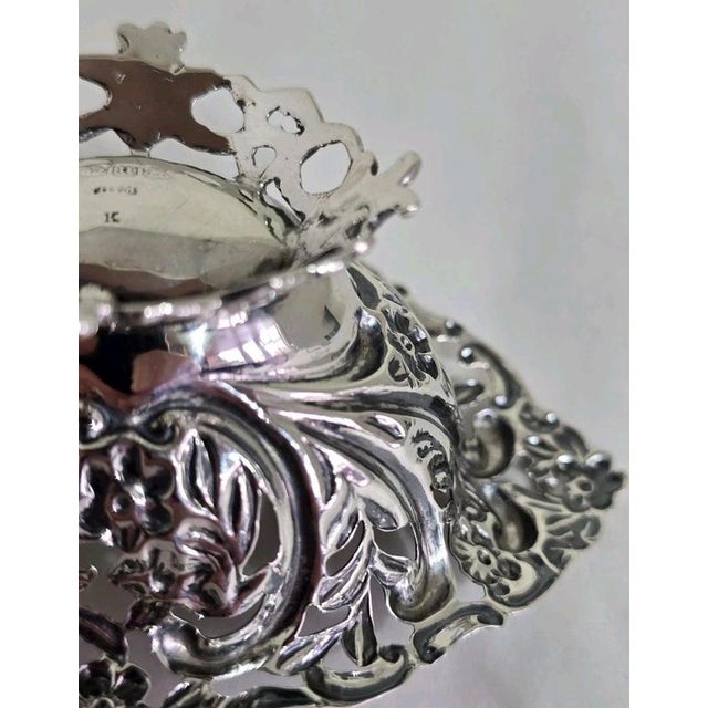 Metal Antique Victorian Sterling Silver Repoussé Trinket Dish from Henry Matthews, 1894 For Sale - Image 7 of 13