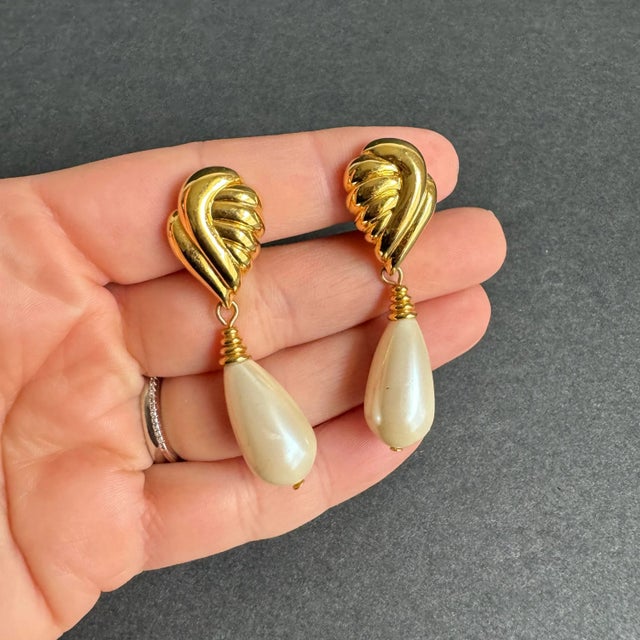 Metal Vintage Gold Tone Faux Pearl Teardrop Earrings Clip on Wedding Bridal Classic Elegant For Sale - Image 7 of 8