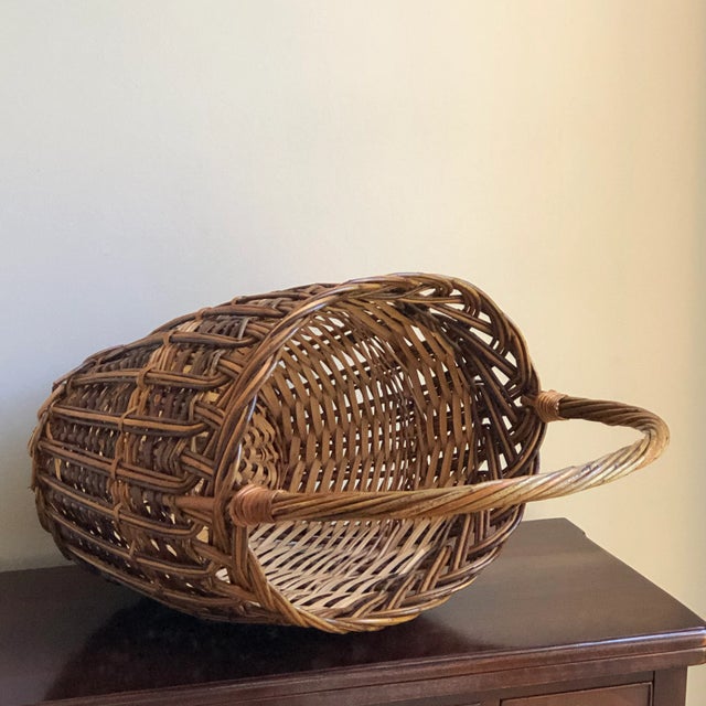 Late 20th Century Vintage European-Style Harvest Basket For Sale - Image 5 of 12