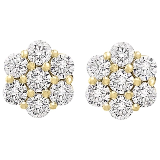 2.80 Carat, 7 Diamond Floral Cluster Flower Stud Earrings 14 Karat Yellow Gold For Sale - Image 9 of 18
