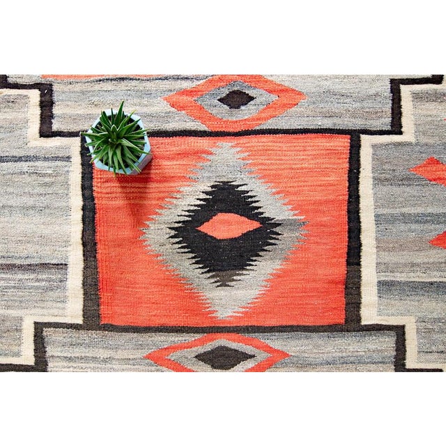 2000 - 2009 Contemporary Navajo Design Kilim Geometric Salmon Gray Low Pile Handwoven Wool Rug - 4’8” X 6’2” For Sale - Image 5 of 10