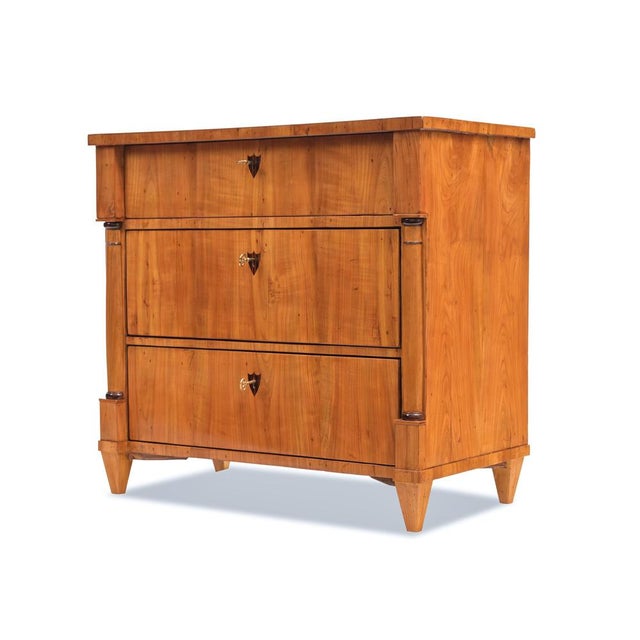 Biedermeier Chest of Drawers with 3 Drawers in Cherry Wood, 1820 For Sale - Image 9 of 10