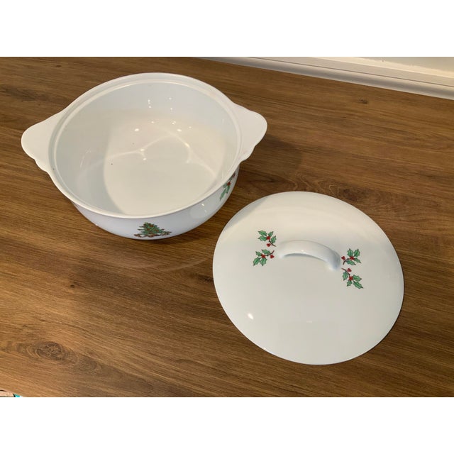 Vintage Tienshan Round Covered Casserole Holiday Hostess For Sale In New York - Image 6 of 7