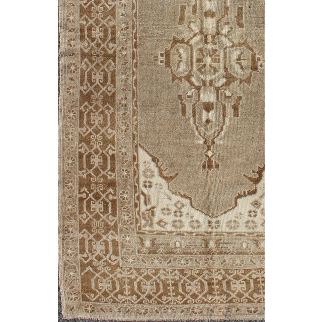 Tribal Vintage Turkish Medallion Oushak Area Rug in Grey and Brown's For Sale - Image 3 of 7