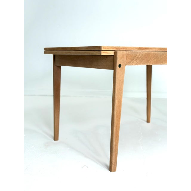 1960s Extendable Coffee Table in Oak, 1960s For Sale - Image 5 of 11