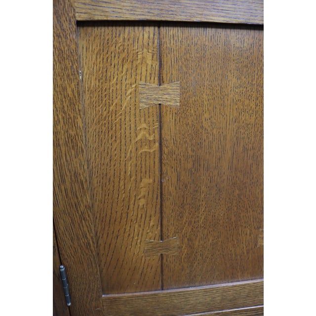 Stickley Mission Oak 62" Tv Media Console Cabinet For Sale In Philadelphia - Image 6 of 18