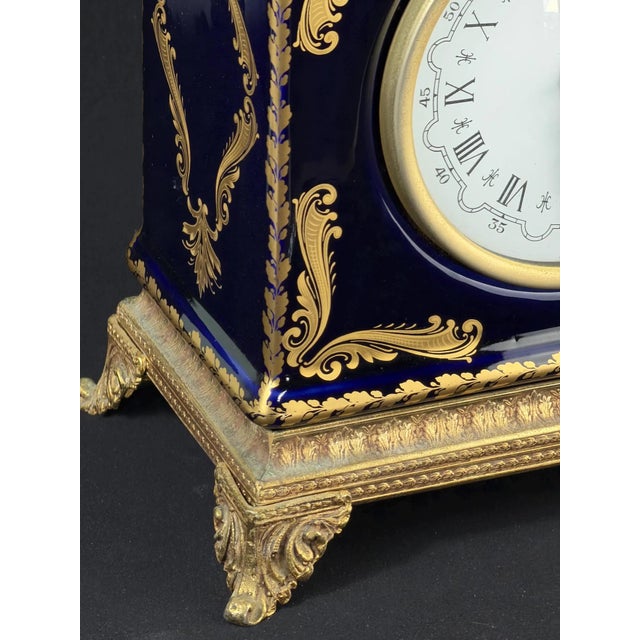 French Mignon Limoges Style Porcelain Mantel Clock, 1970s For Sale - Image 4 of 12