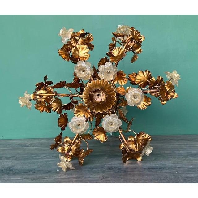1960s Hollywood Regency Gilt Metal and Glass Roses Chandelier, Italy For Sale - Image 15 of 18