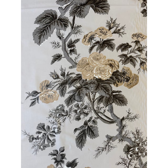 Schumacher Schumacher Fabric 174453 | Pyne Hollyhock, Grisaille - Schumacher Fabric 2 Yards For Sale - Image 4 of 5