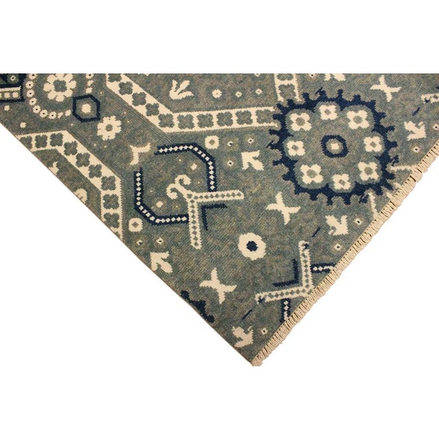 1990s Boho Chic Modern Gray/Ivory Wool & Viscose Rug - 4'1 X 6'6 For Sale - Image 4 of 7