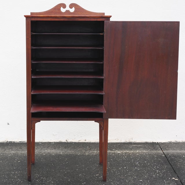 Traditional Mid 19th Century Edwardian Mahogany Veneer Sheet Music Cabinet With Decorative Marquetry Inlay For Sale - Image 3 of 11