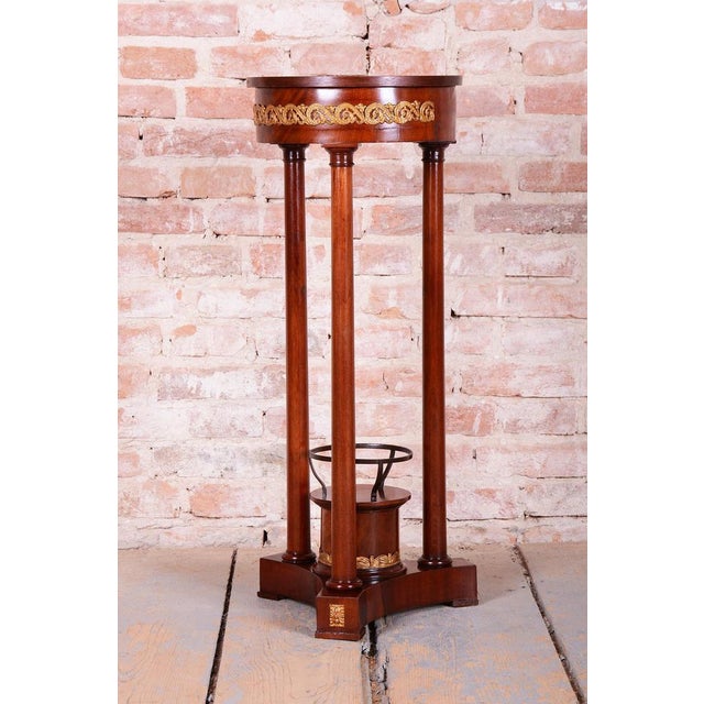 Empire Pedestal in Mahogany and Brass, France, 1820s For Sale - Image 4 of 10