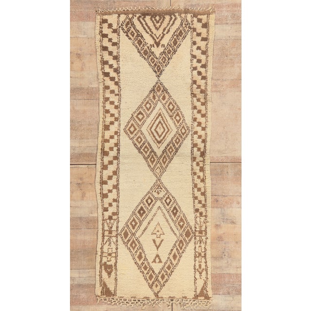 Vintage Azilal Moroccan Rug, 03'00 X 07'09 For Sale - Image 10 of 10