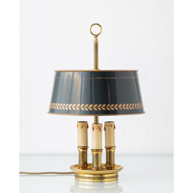 Metal French Empire Brass Three-Light Bouillotte Lamp with Gilt Laurel Tôle Shade For Sale - Image 7 of 18
